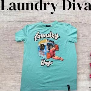 Roku laundry day mint green T shirt